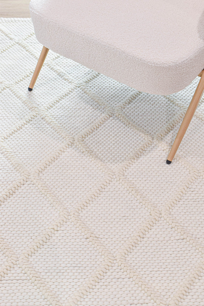 Lure Coast Diamond Frost Wool Rug