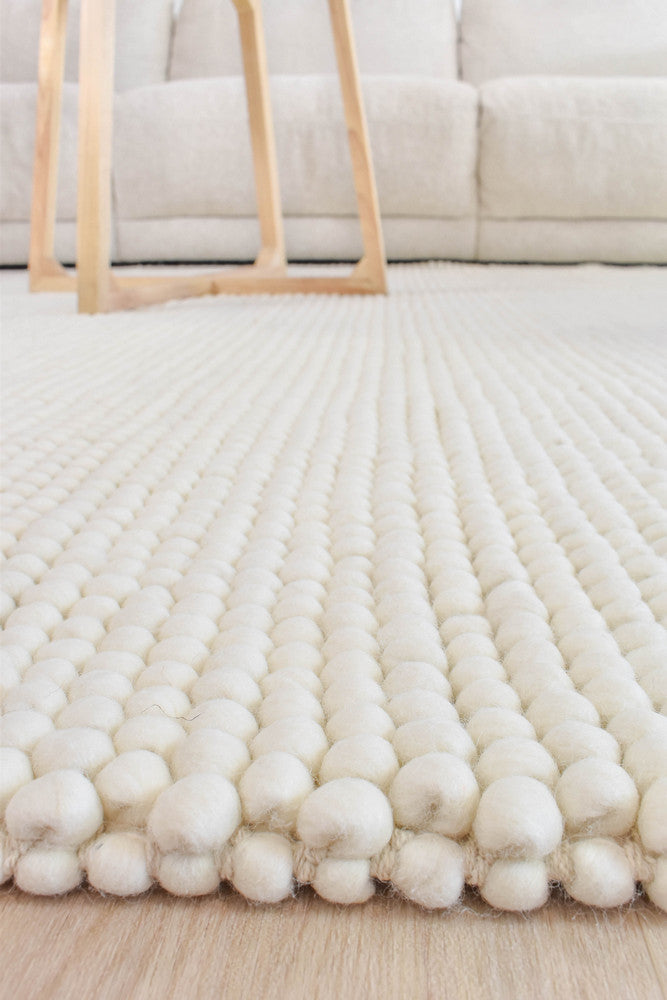 Lure Drops Ivory Tusk Wool Rug