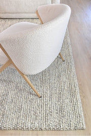 Lure Pebbles Silver Mist Wool Rug