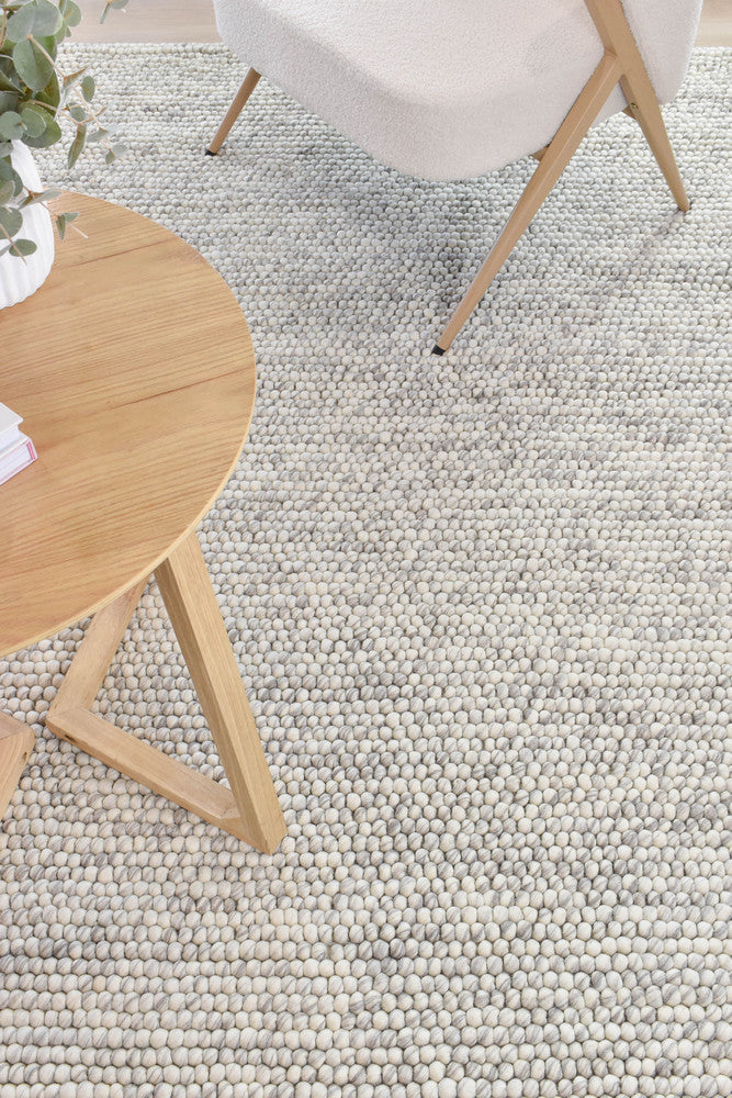 Lure Pebbles Silver Mist Wool Rug