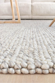 Lure Pebbles Silver Mist Wool Rug
