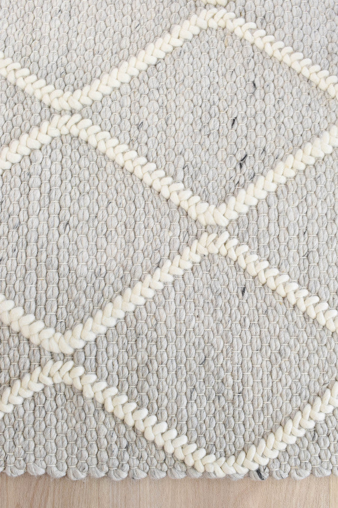 Lure Coast Diamond Stone Wash Wool Rug