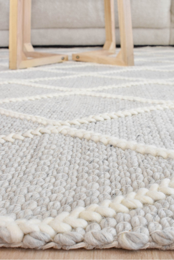 Lure Coast Diamond Stone Wash Wool Rug