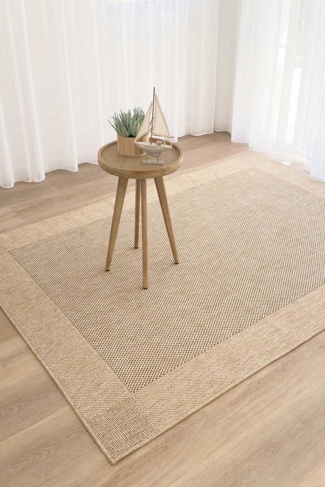 Outdoor Living Sisal Sand Black Rug