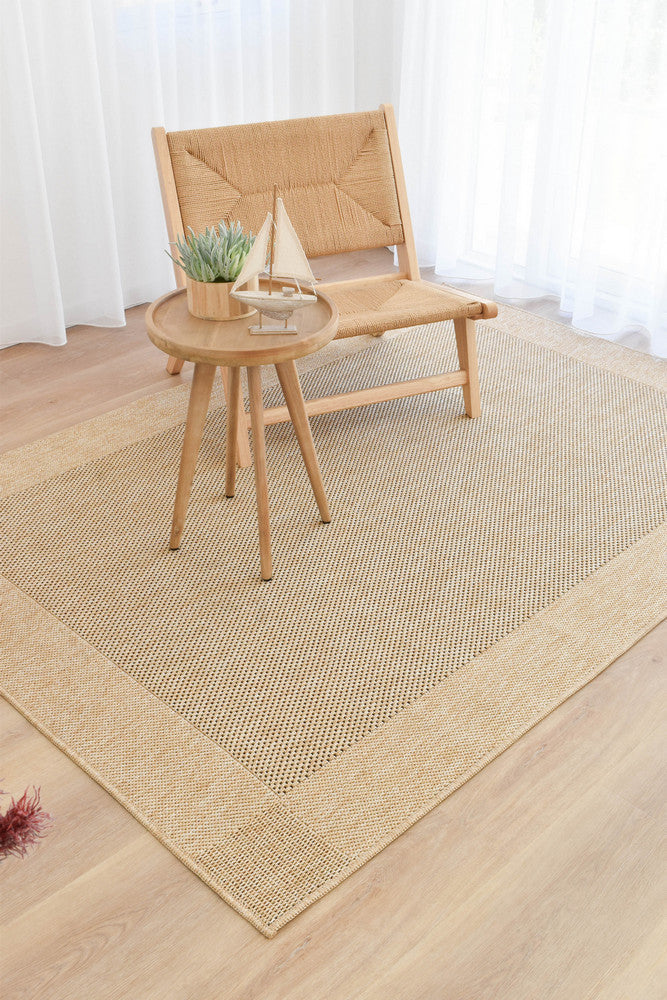 Outdoor Living Sisal Sand Black Rug