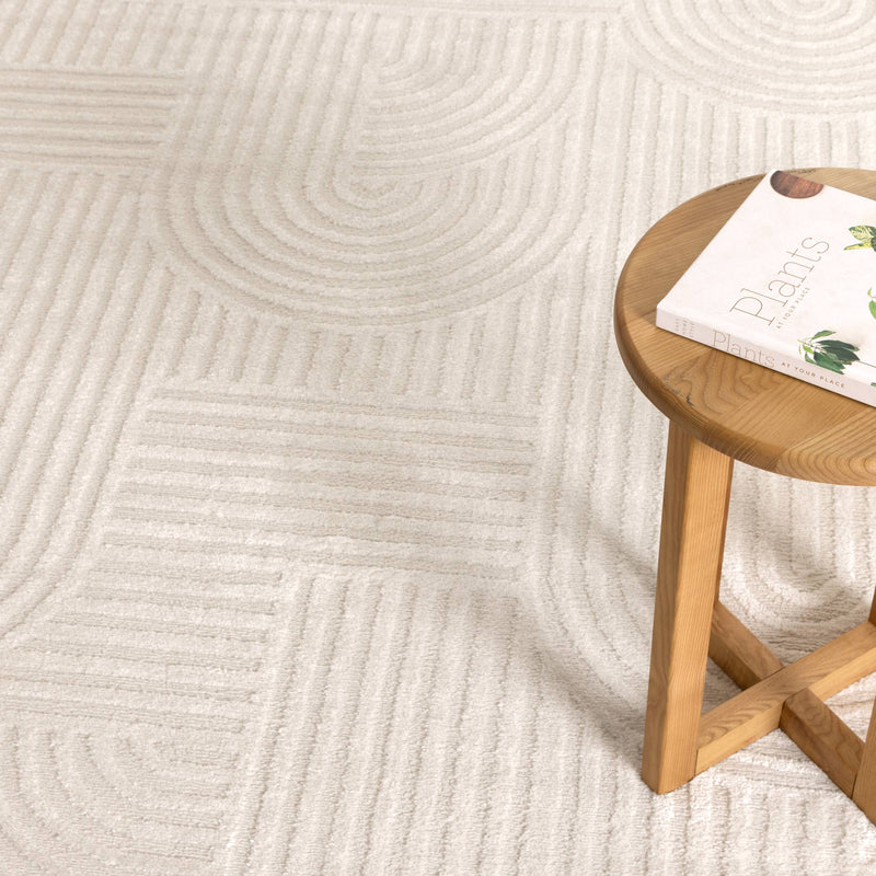 Mesa Curved Off White Rug