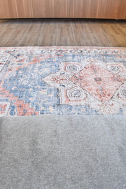 Atlas Chiraz Rose Rug