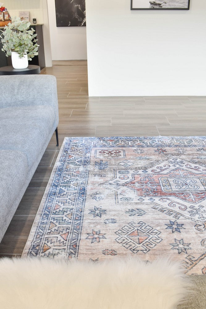 Atlas Orchid Bloom Rug