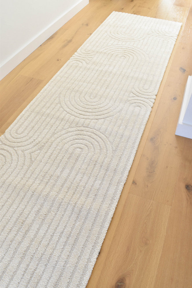 Coco Luxe Antique White Runner Rug