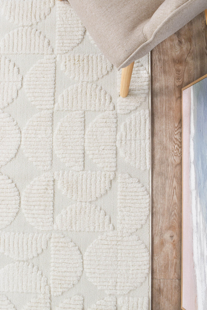 Scarlet Vivid Cream Runner Rug