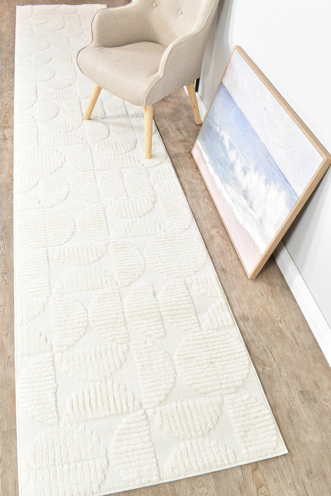 Modern Rug with soft neutral palette and subtle textured pattern, easy ...