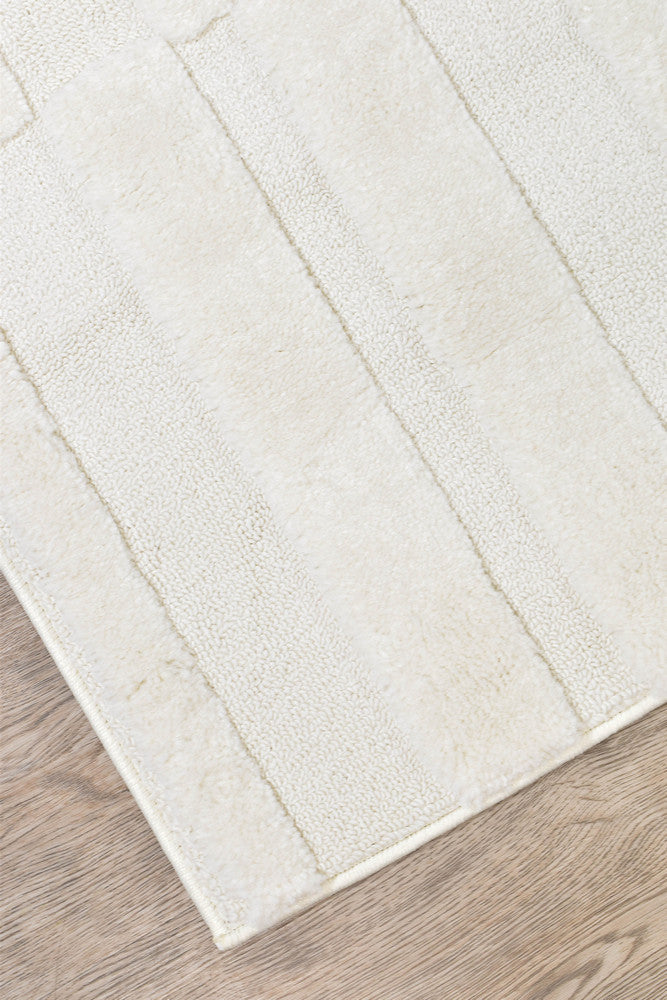 Scarlet Eminent Cream Rug