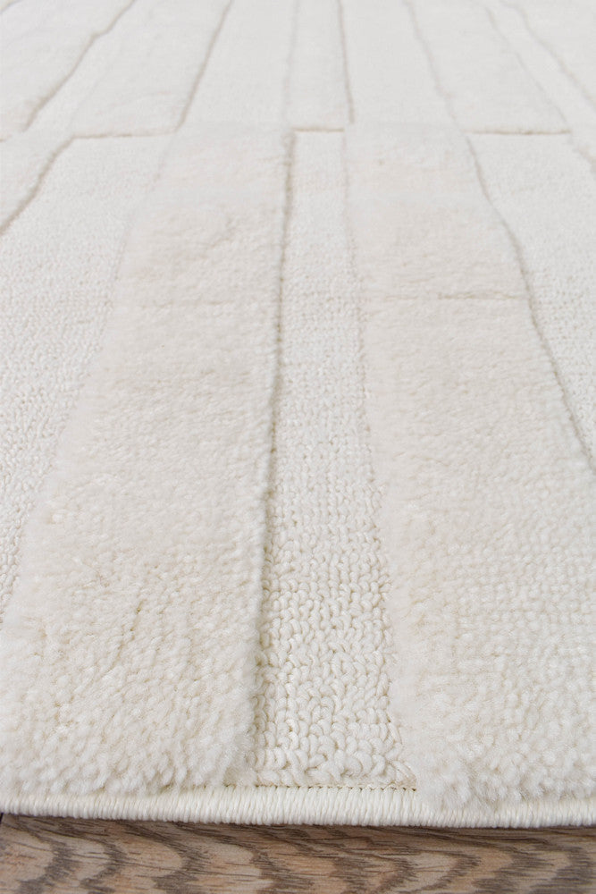 Scarlet Eminent Cream Rug