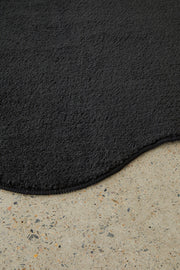 Evanna Black Rug