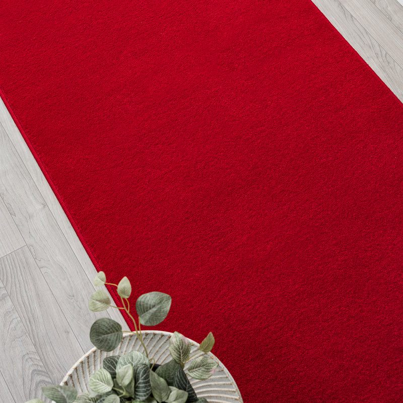 Europa Status Red Runner Rug