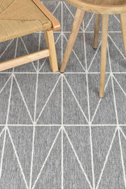 Fenix Deltoid Grey Rug