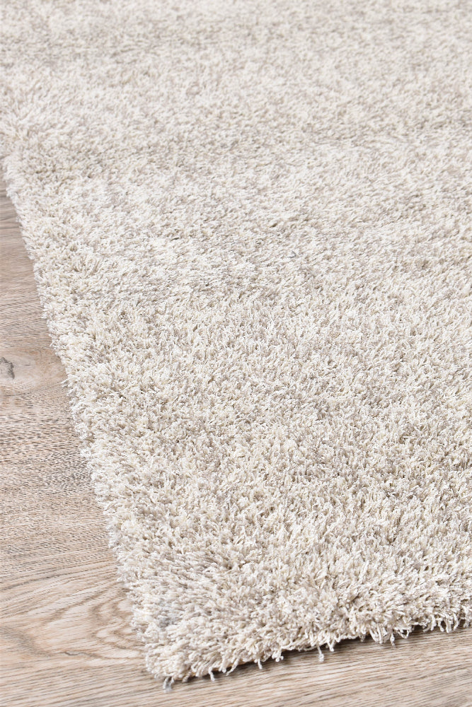Lila Plain Latte Rug