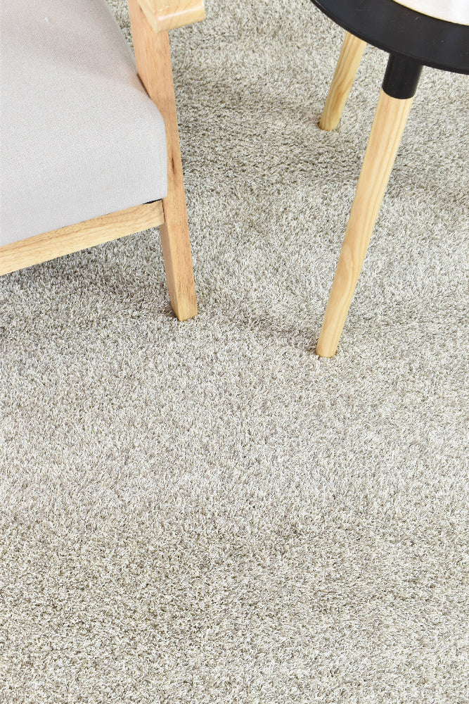 Lila Plain Latte Rug
