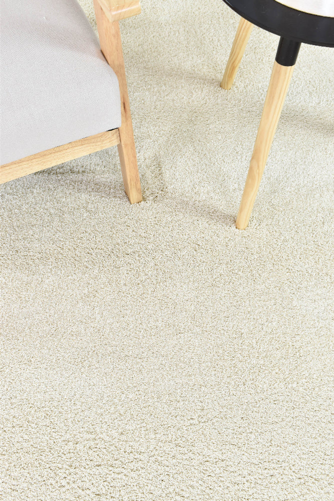 Lila Plain Cream Rug