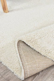 Lila Plain Cream Rug