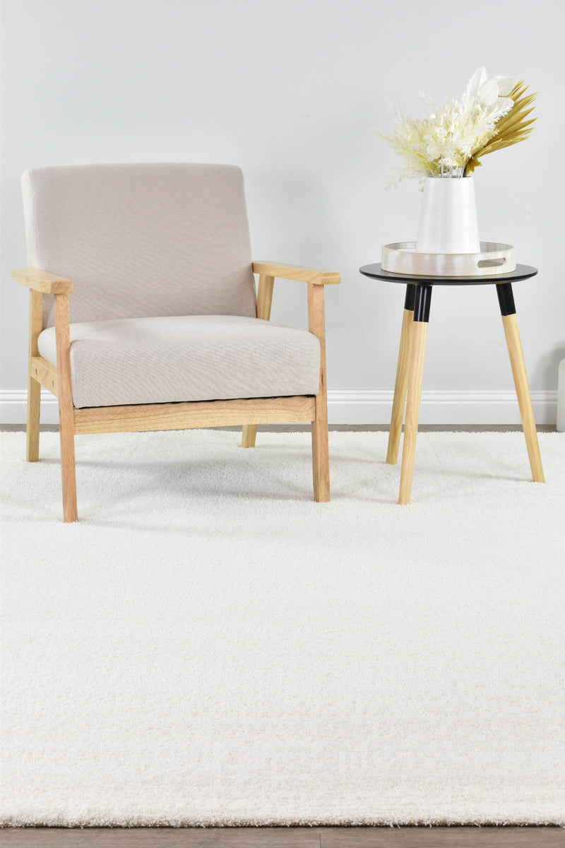 Lila Plain Snow White Rug