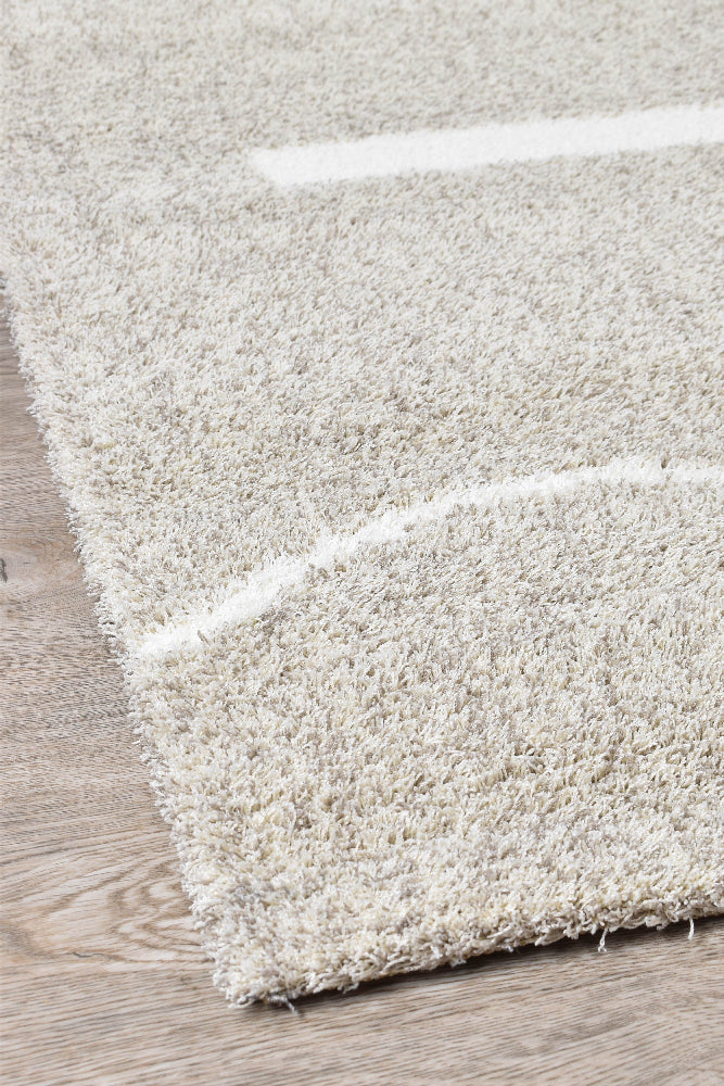Lila Eye Latte Rug