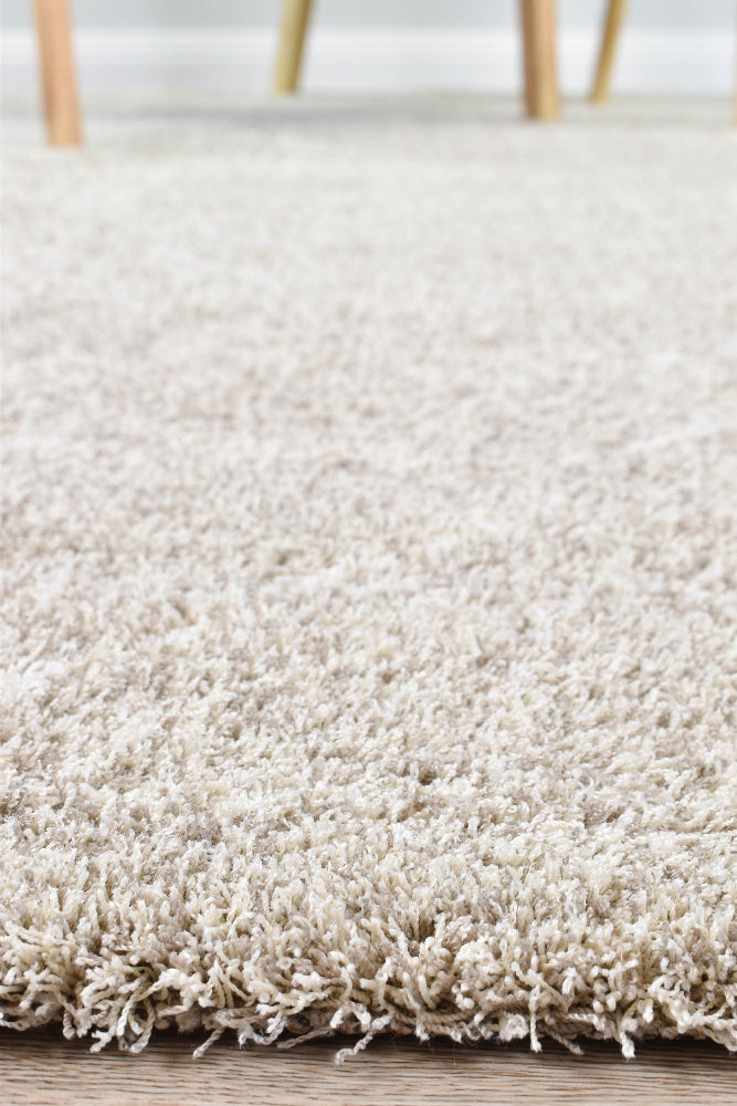 Lila Diamond Latte Rug