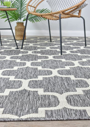 Long Island Trellis Light Grey beige Rug