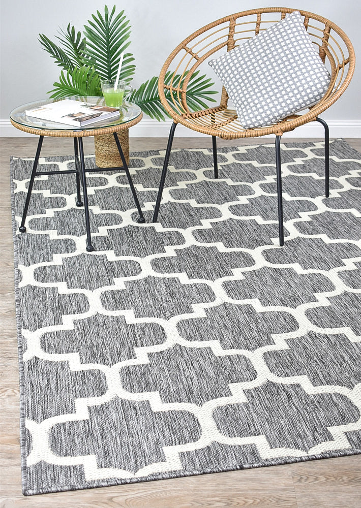 Long Island Trellis Light Grey beige Rug