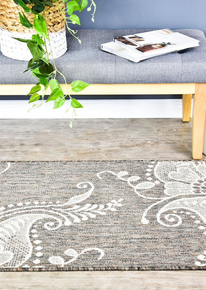 Long Island Tree Cream Beige Rug