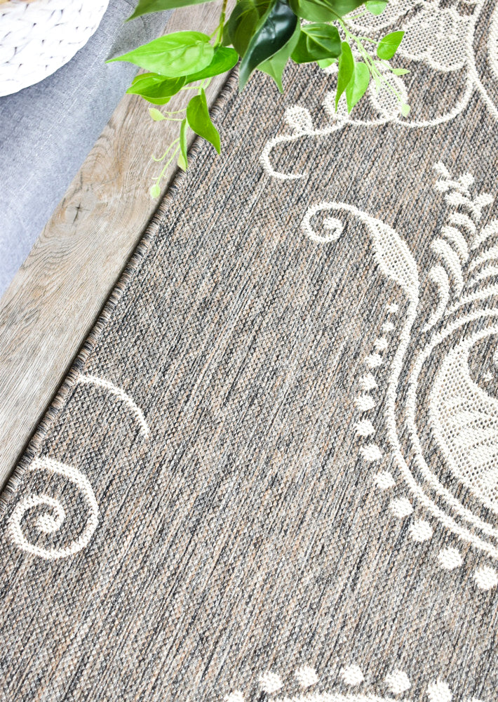 Long Island Tree Cream Beige Rug