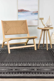 Long Island Tribal Point Black Rug