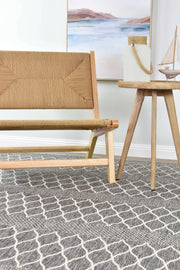 Long Island Trellise strip Grey Rug