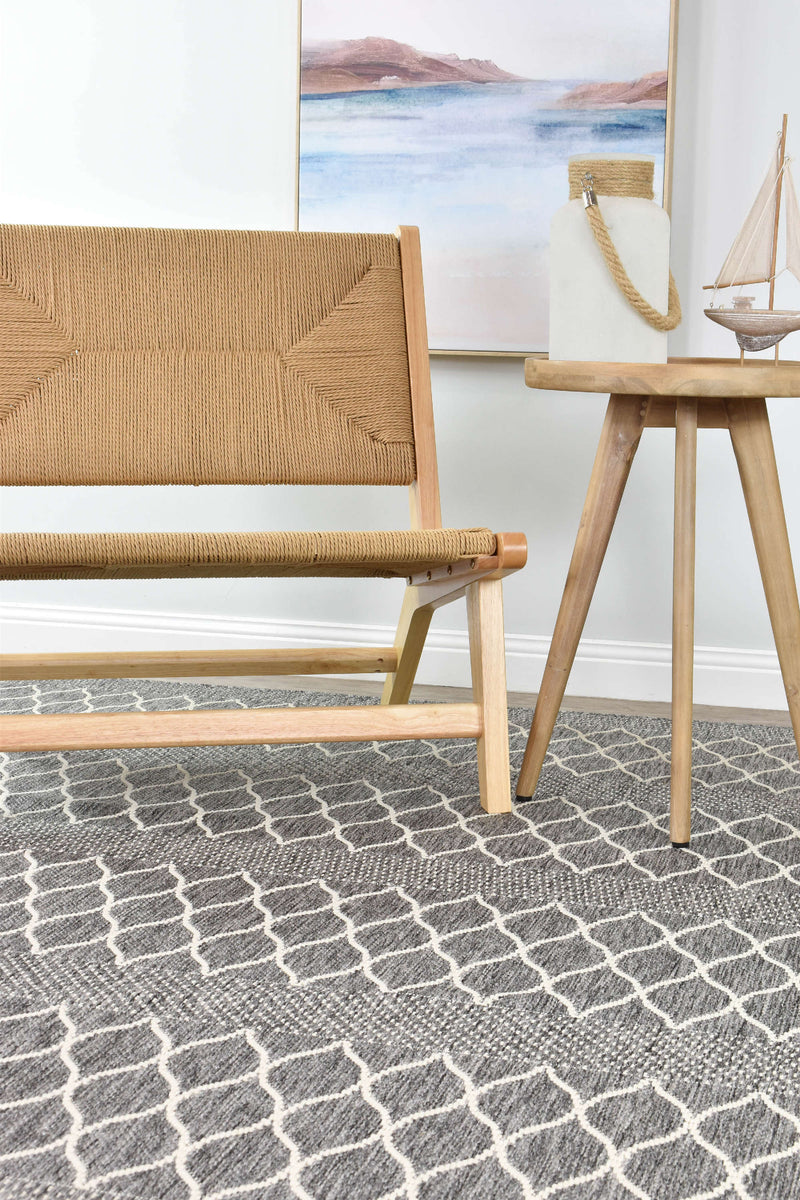 Long Island Trellise strip Grey Rug