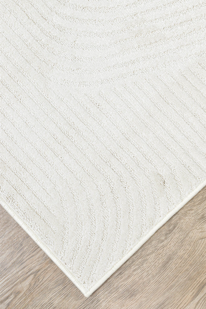 Lakeview Ivory Velvet Rug