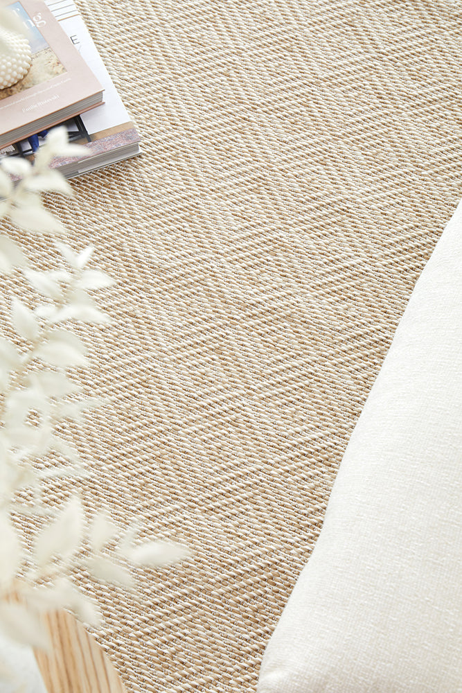 Veranda Fuzzy Natural Rug