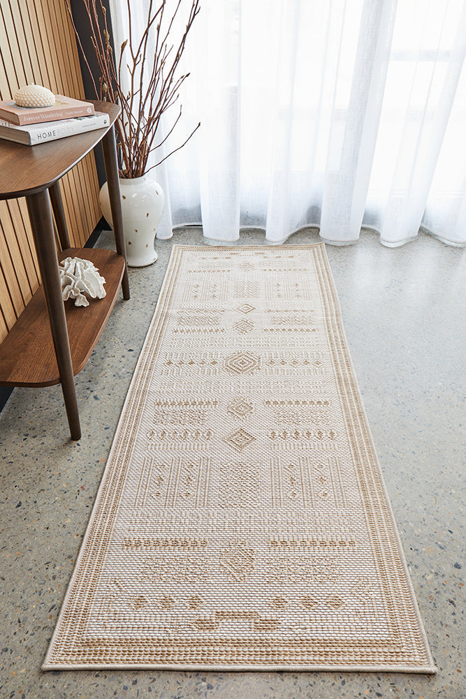 Veranda Muggy Natural Runner Rug