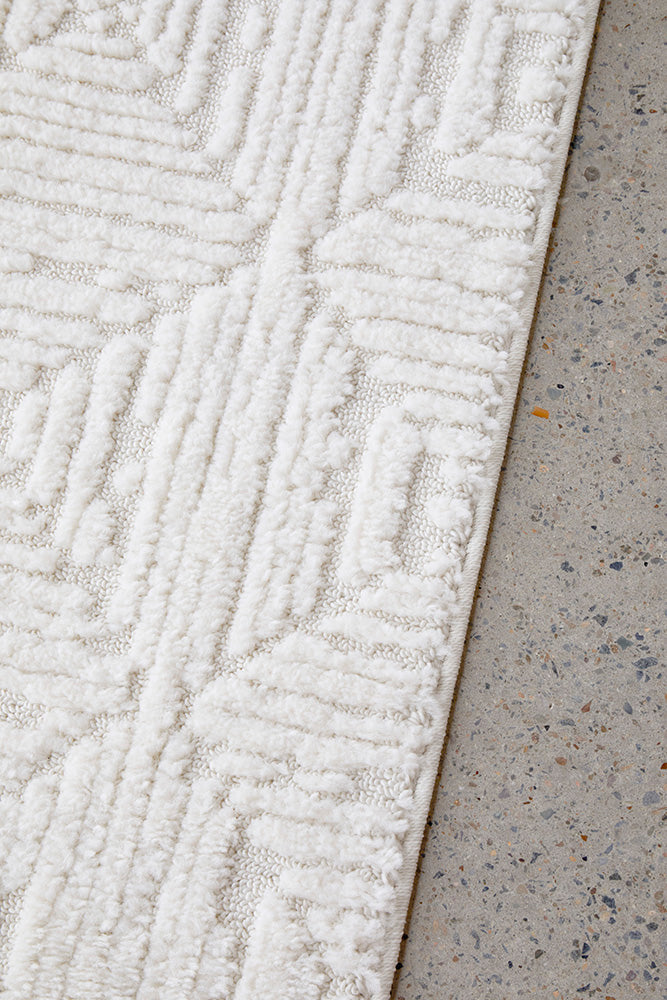 Serenade Shilo White Runner Rug
