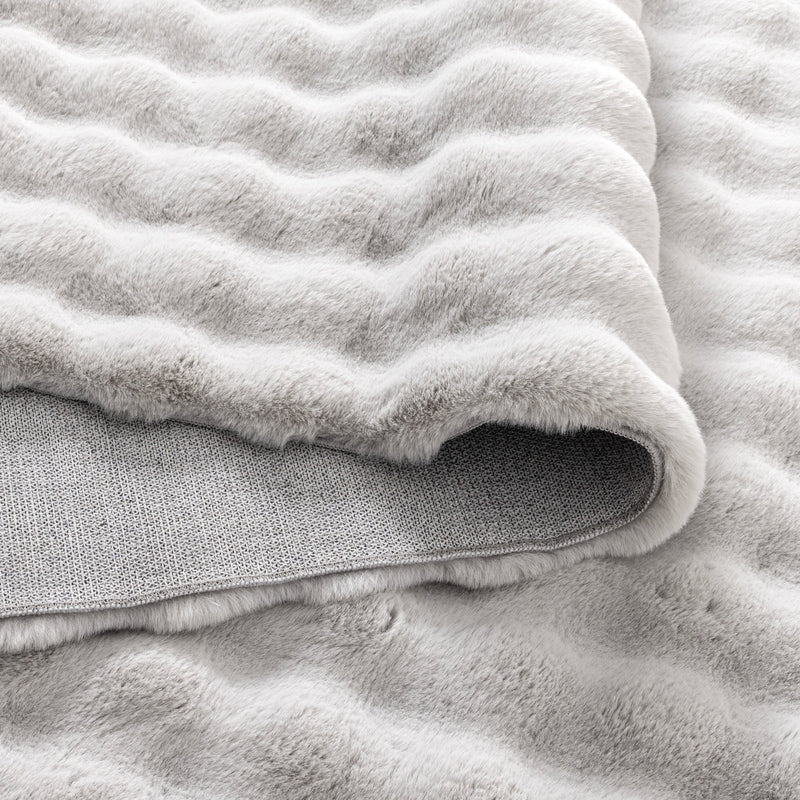 Clarity Washable Silver Round Rug