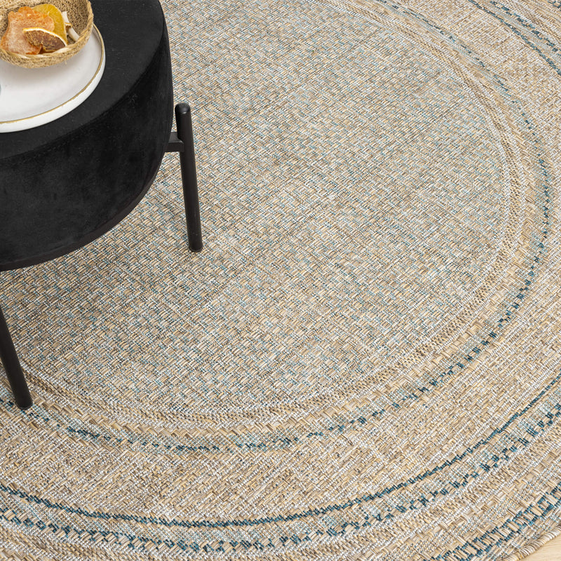 Exterior Plain Border Blue Round Rug