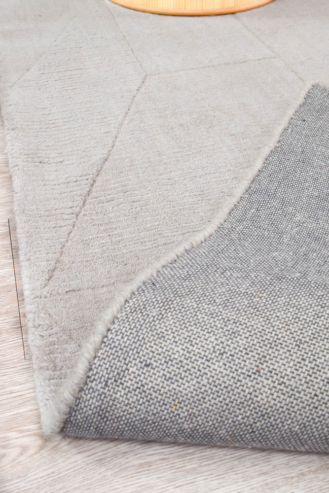 Dakota Fuzzy Briliant Grey Rug