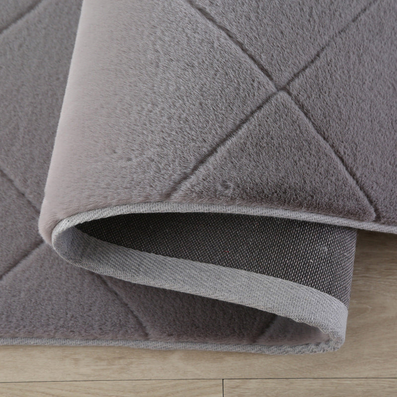 Plush Faux Fur Diamond Silver Rug