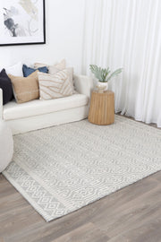 Wamberal Geometric Light Grey Wool Rug