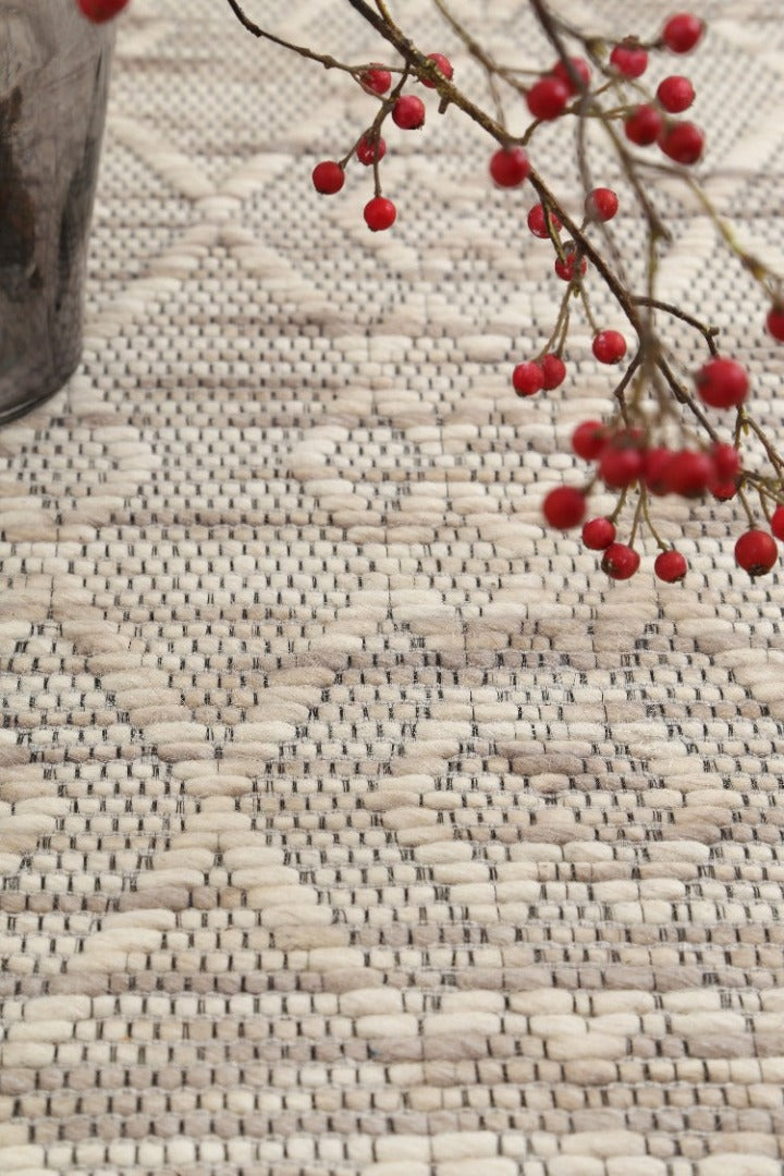 Wamberal Diamond Beige Wool Rug