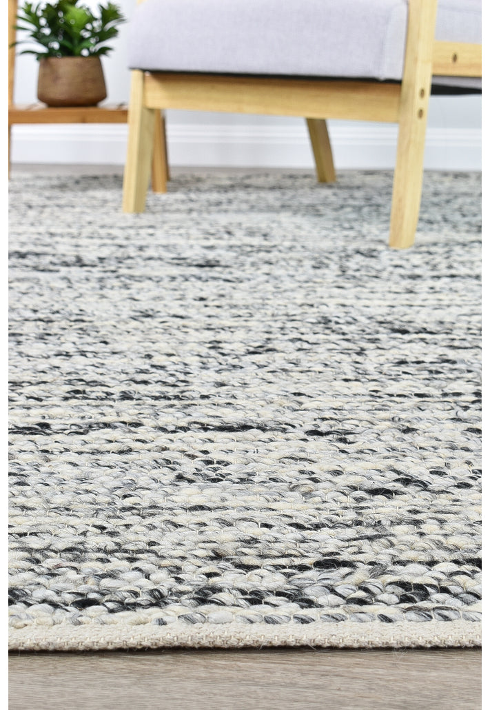 Lilian Ivory Black Rug