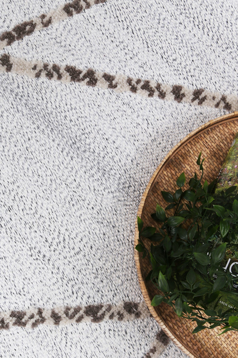 Aresa Cream Beige Geometric Rug