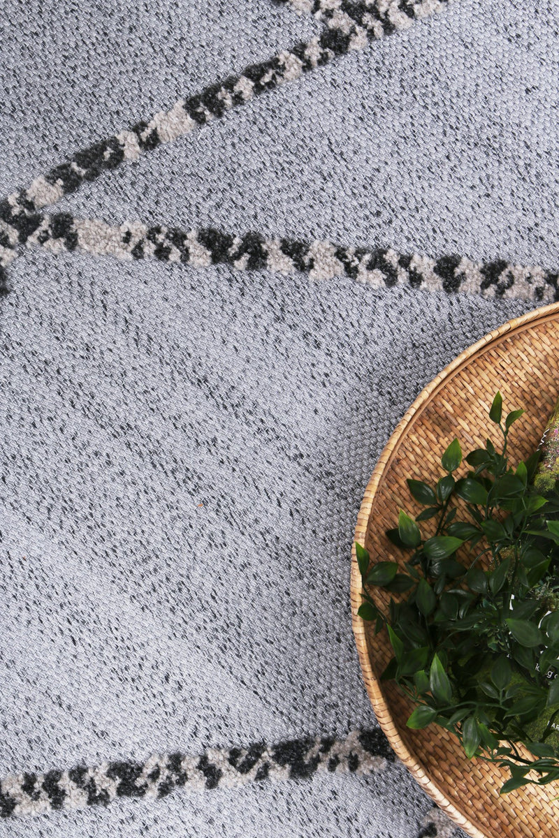 Aresa Grey Anthrasite Geometric Rug