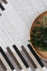 Aresa Beige Cream Diamond Rug