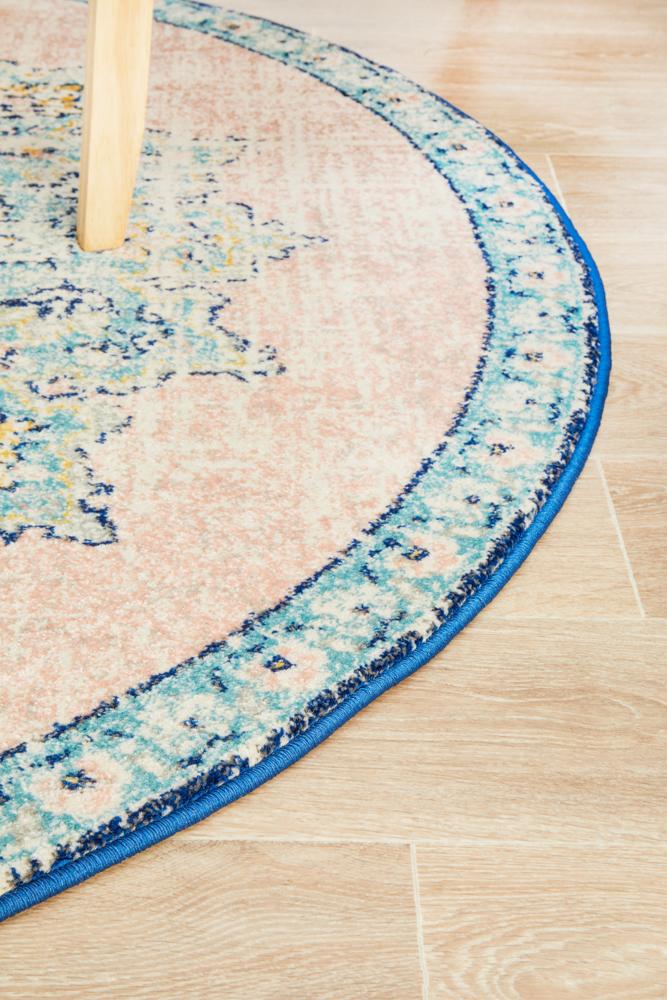 Avenue Approach Flamingo Round Rug