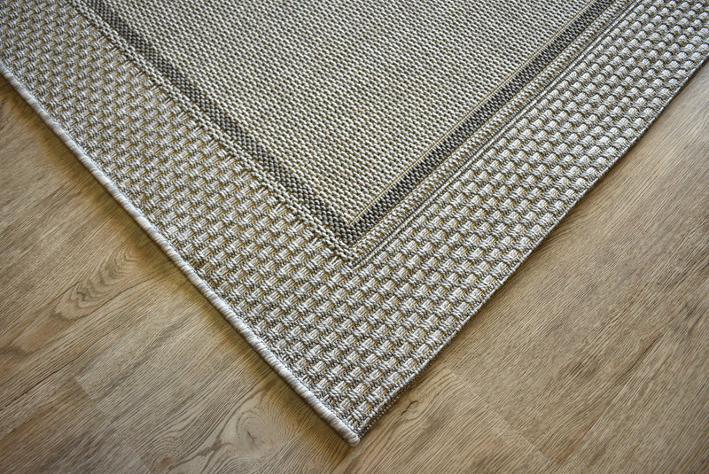 Outdoor Living Sisal Boarder Silver Rug